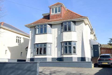 2 bedroom flat to rent, Montague Road, Boscombe Manor, Bournemouth