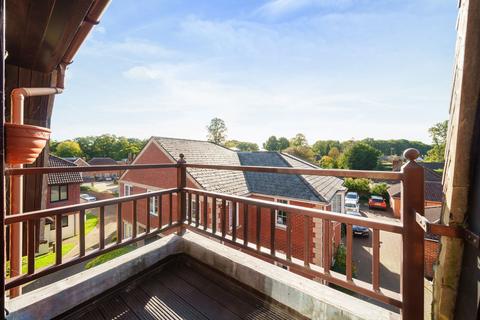 1 bedroom flat for sale, Hartford Court, Hartley Wintney,