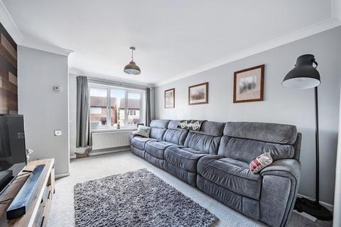 31 Cropmark Way, Hatch Warren, Basingstoke, RG22 4TA