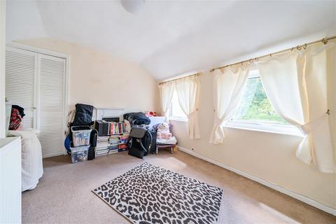 2 bedroom end of terrace house for sale, Worting Road, Basingstoke,