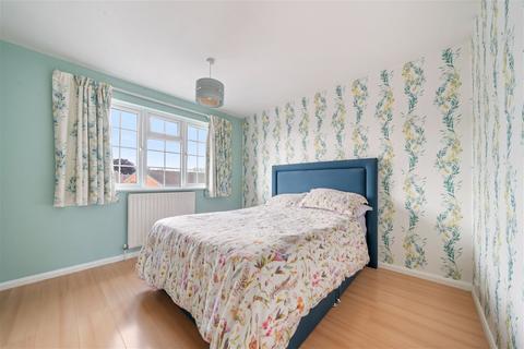 2 bedroom terraced house for sale, Flaxfield Road, Basingstoke