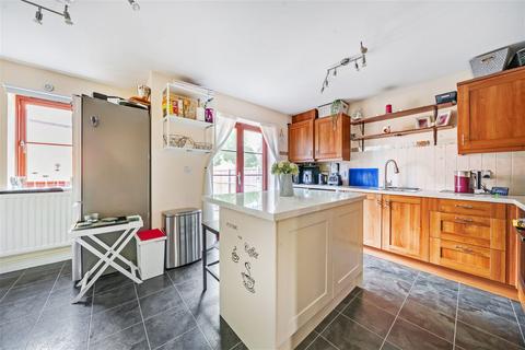 4 bedroom terraced house for sale, Peggs Way, Basingstoke