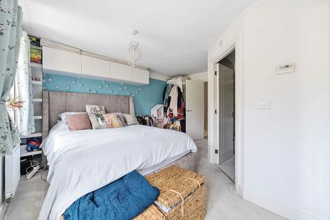 12 Orchid Road, Basingstoke, RG23 7FR