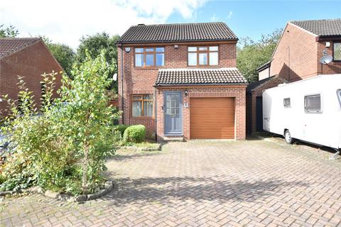 3 bedroom detached house for sale, Cranewells Vale, Leeds, West Yorkshire