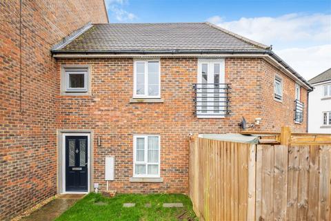 42 Appleton Drive, Basingstoke, RG24 9RX