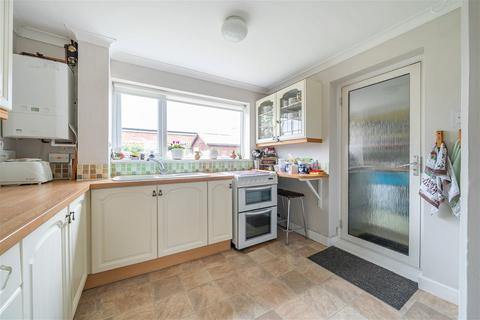 82 Stag Hill, Basingstoke, RG22 6JQ
