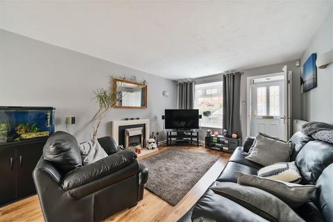 86 Constantine Way, Basingstoke, RG22 4UR
