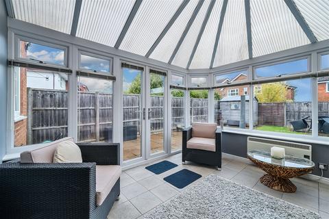 86 Constantine Way, Basingstoke, RG22 4UR