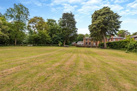 4 bedroom semi-detached house for sale, London Road, Wrotham Heath, Sevenoaks, Kent, TN15