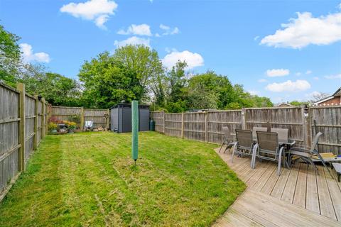 56 Grainger Close, Basingstoke, RG22 4DZ