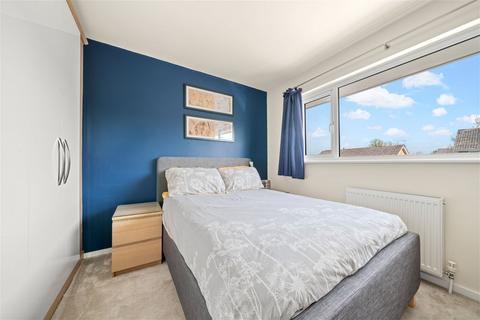 56 Grainger Close, Basingstoke, RG22 4DZ