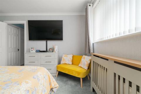 11 Edgehill Close, Basingstoke, RG22 5AB