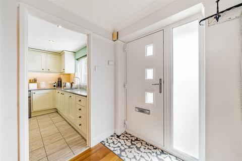 54 Kestrel Road, Basingstoke, RG22 5PL