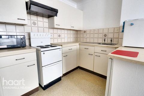 1 bedroom retirement property for sale, High Road, Romford