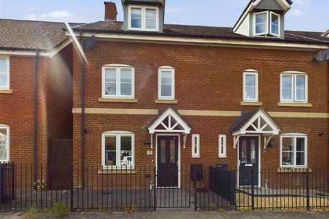4 bedroom end of terrace house for sale, Lancaster Road, Brockworth, Gloucester, Gloucestershire, GL3