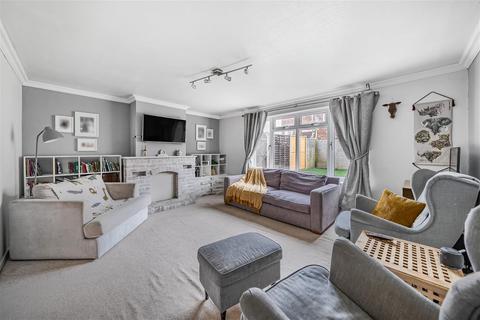 7 Brewer Close, Basingstoke, RG22 6UL