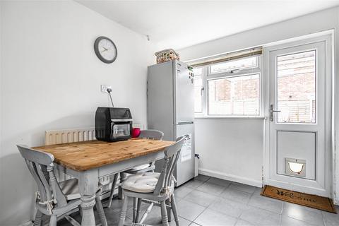 7 Brewer Close, Basingstoke, RG22 6UL