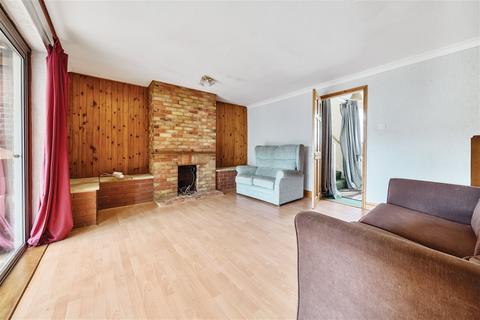 57 Cleaver Road, Basingstoke, RG22 6SH