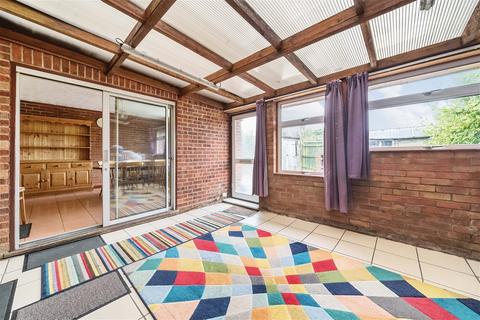 57 Cleaver Road, Basingstoke, RG22 6SH