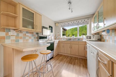 2 Camlea Close, Basingstoke, RG21 3BP