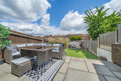 23 Garth Close, Morden, SM4 4NN