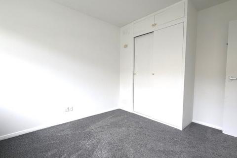 1 bedroom apartment to rent, Garlands Road, Redhill