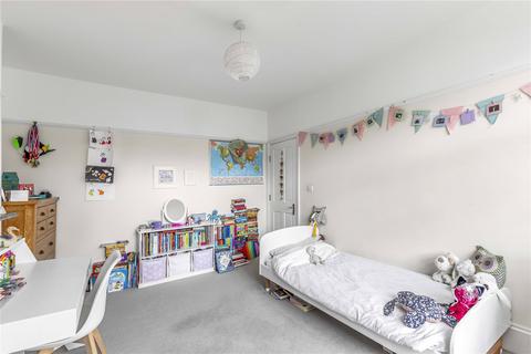 29 Deanhill Road, London, SW14 7DQ