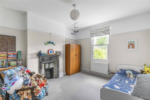 29 Deanhill Road, London, SW14 7DQ