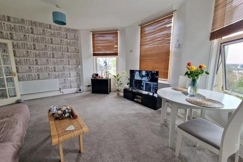 2 bedroom apartment to rent, Barrington House, Barrington Road, TQ1