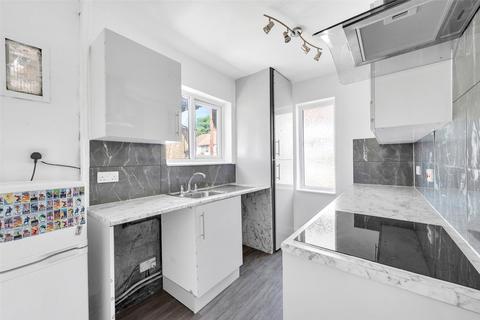 74a Holly Hill Road, Erith, DA8 1QD
