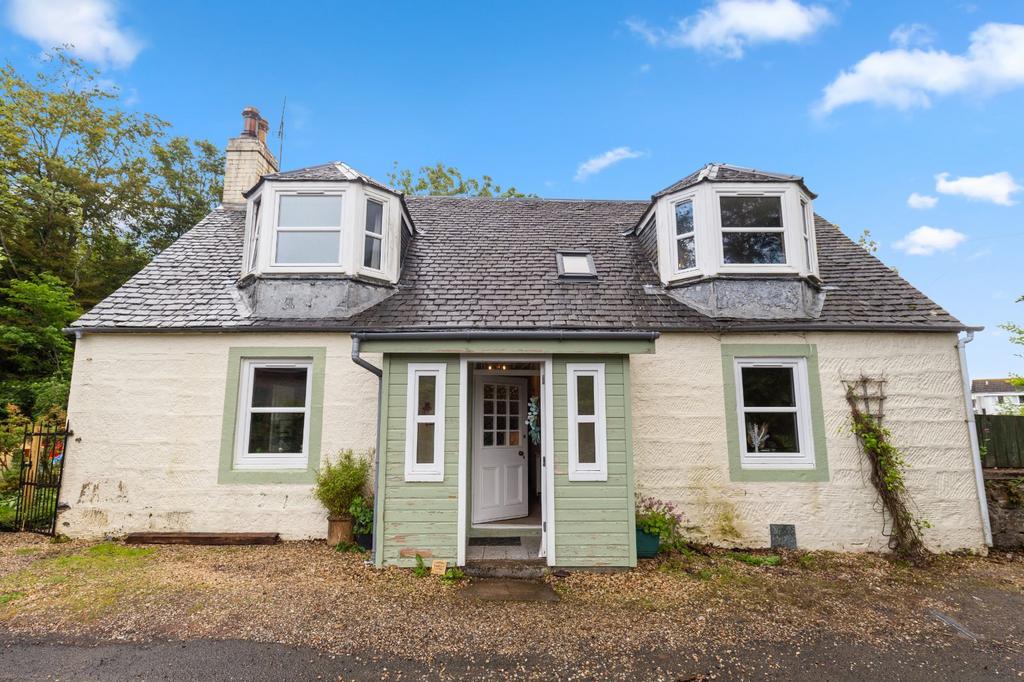 Burnfoot Road, Lochwinnoch, PA12 3 bed detached house for sale £270,000