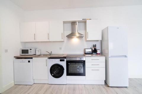 2 bedroom flat for sale, Aylesbury,  Buckinghamshire,  HP19