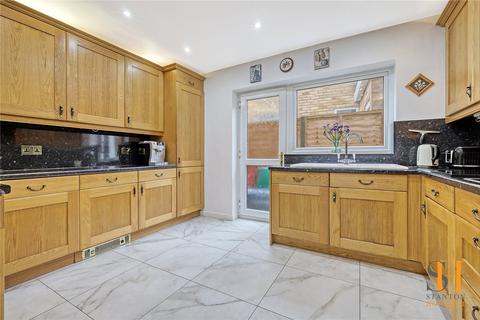 4 bedroom detached house for sale, Bluebell Wood, Billericay, Essex, CM12