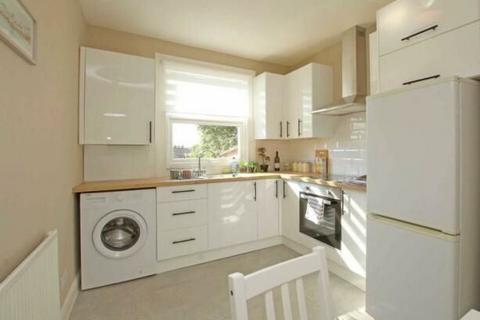 2 bedroom apartment for sale, Whitton Road, Hounslow TW3