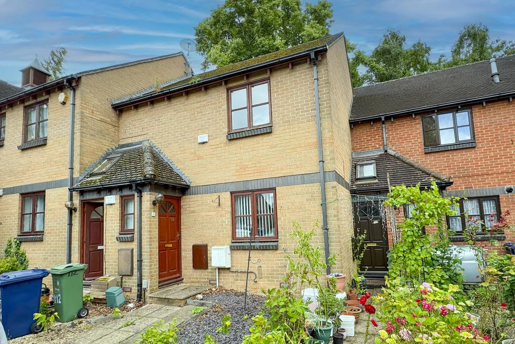 Green Ridges, Headington, Oxford 1 bed apartment £1,250 pcm (£288 pw)