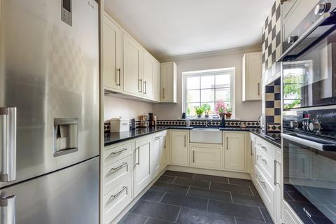4 bedroom terraced house to rent, Fulflood, Winchester SO22
