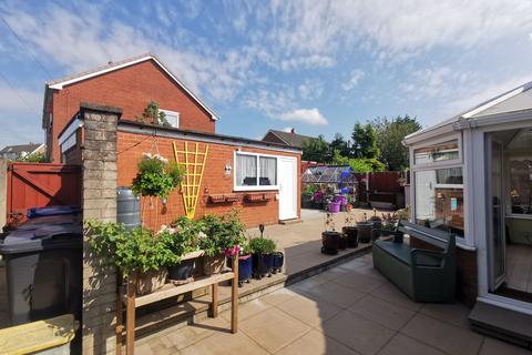 3 bedroom detached bungalow for sale, Highfield Avenue, Farington PR25