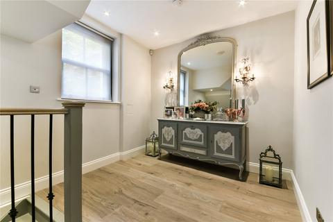 undefined, Leinster Mews, London, W2