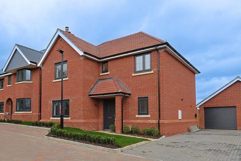 4 bedroom detached house for sale, Andrews Lane, Goffs Oak EN7