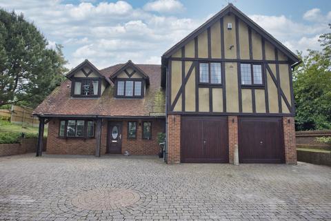 5 bedroom detached house for sale, Eythorne Road, Shepherdswell, CT15