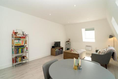 1 bedroom flat for sale, Aylesbury,  Buckinghamshire,  HP19