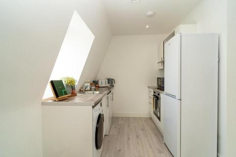 1 bedroom flat for sale, Aylesbury,  Buckinghamshire,  HP19