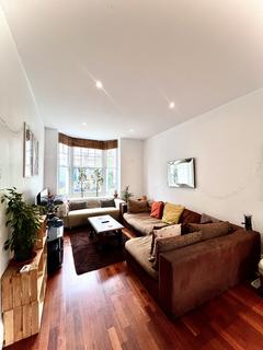 5 bedroom terraced house to rent, Lenthall road, E8