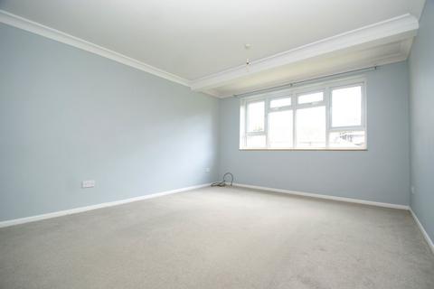 2 bedroom apartment to rent, Shorncliffe Road, Folkestone, CT20