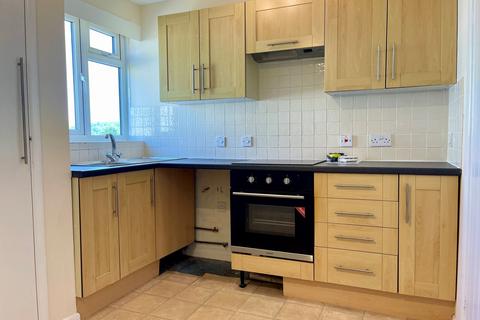 2 bedroom apartment to rent, Shorncliffe Road, Folkestone, CT20