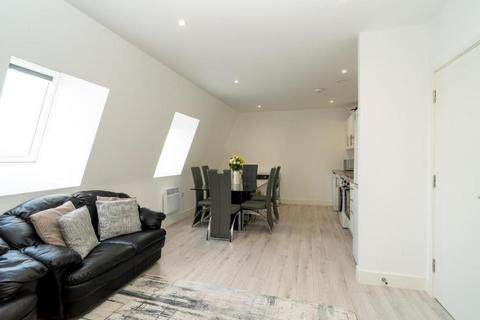 2 bedroom flat for sale, Aylesbury,  Buckinghamshire,  HP19