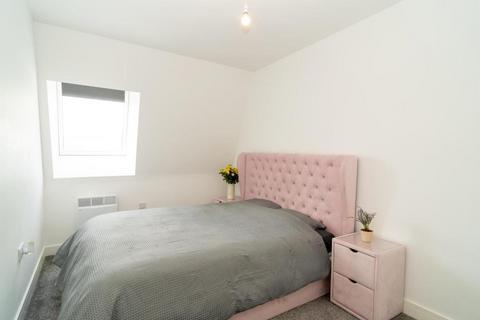 2 bedroom flat for sale, Aylesbury,  Buckinghamshire,  HP19