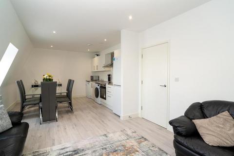 2 bedroom flat for sale, Aylesbury,  Buckinghamshire,  HP19