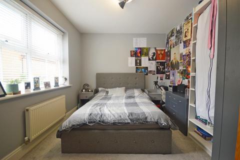 2 bedroom flat to rent, Riverside, Codmore Hill, Pulborough, RH20