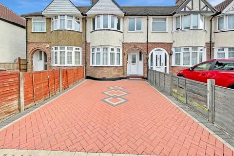 3 bedroom terraced house for sale, Hurst Way, Luton, Bedfordshire, LU3 2SQ